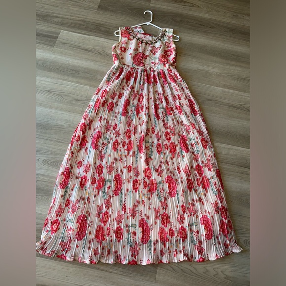 NEW - Floral maxi sleeveless dress in size Medium - Picture 3 of 8